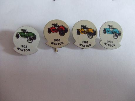 Winton oldtimer auto 4 verschillende speldjes